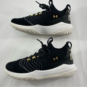 UNDER ARMOUR Charged BH Show #3027443-001  Black Gold Women’s 7.5